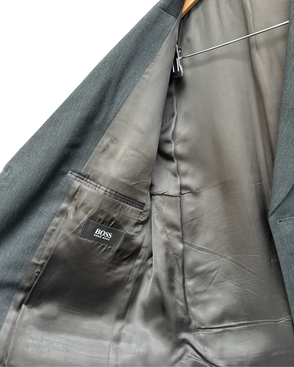 Hugo Boss Charcoal Three Piece Wool Suit 50 Men