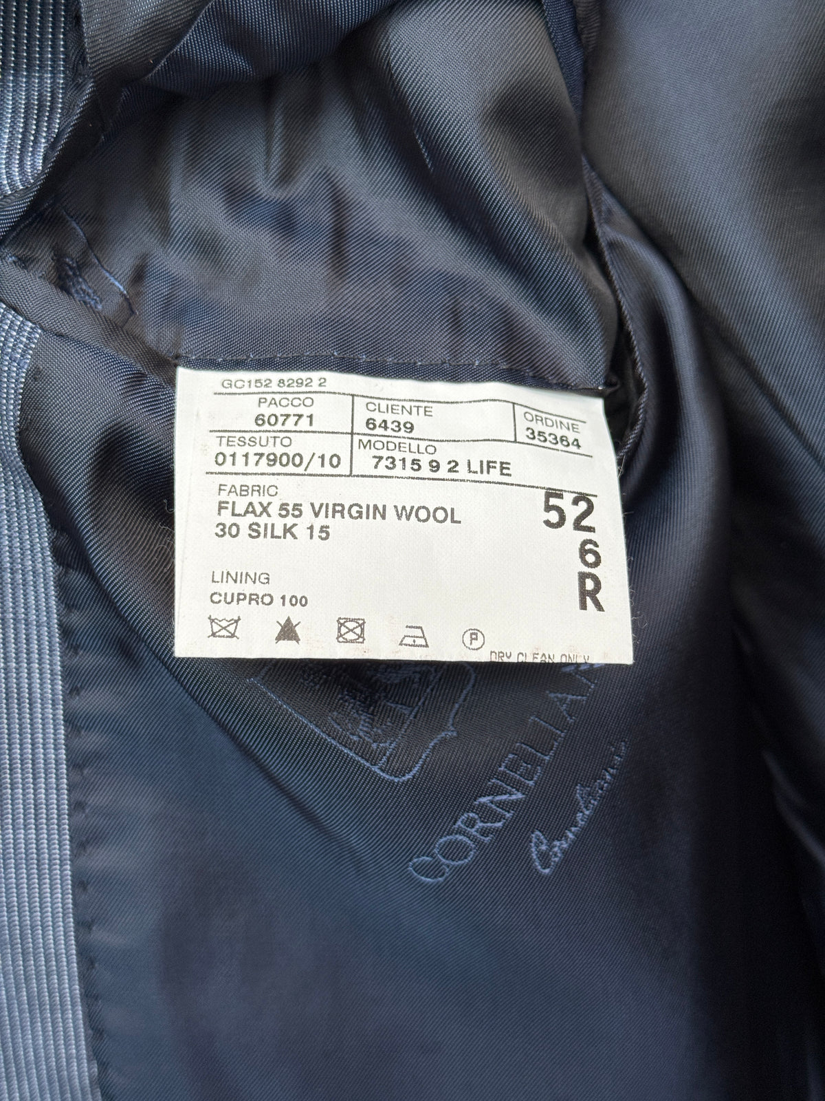 Corneliani Cornflower flax, wool and silk blazer size 52