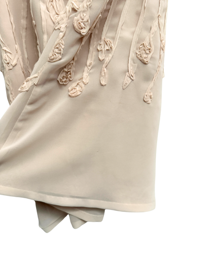 Detail showing overall condition