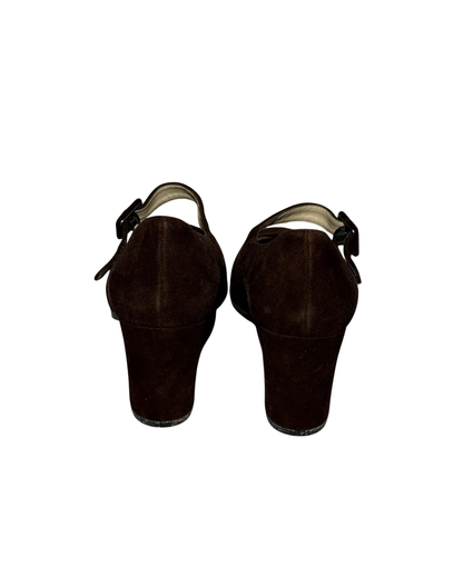 Back view showing heel structure