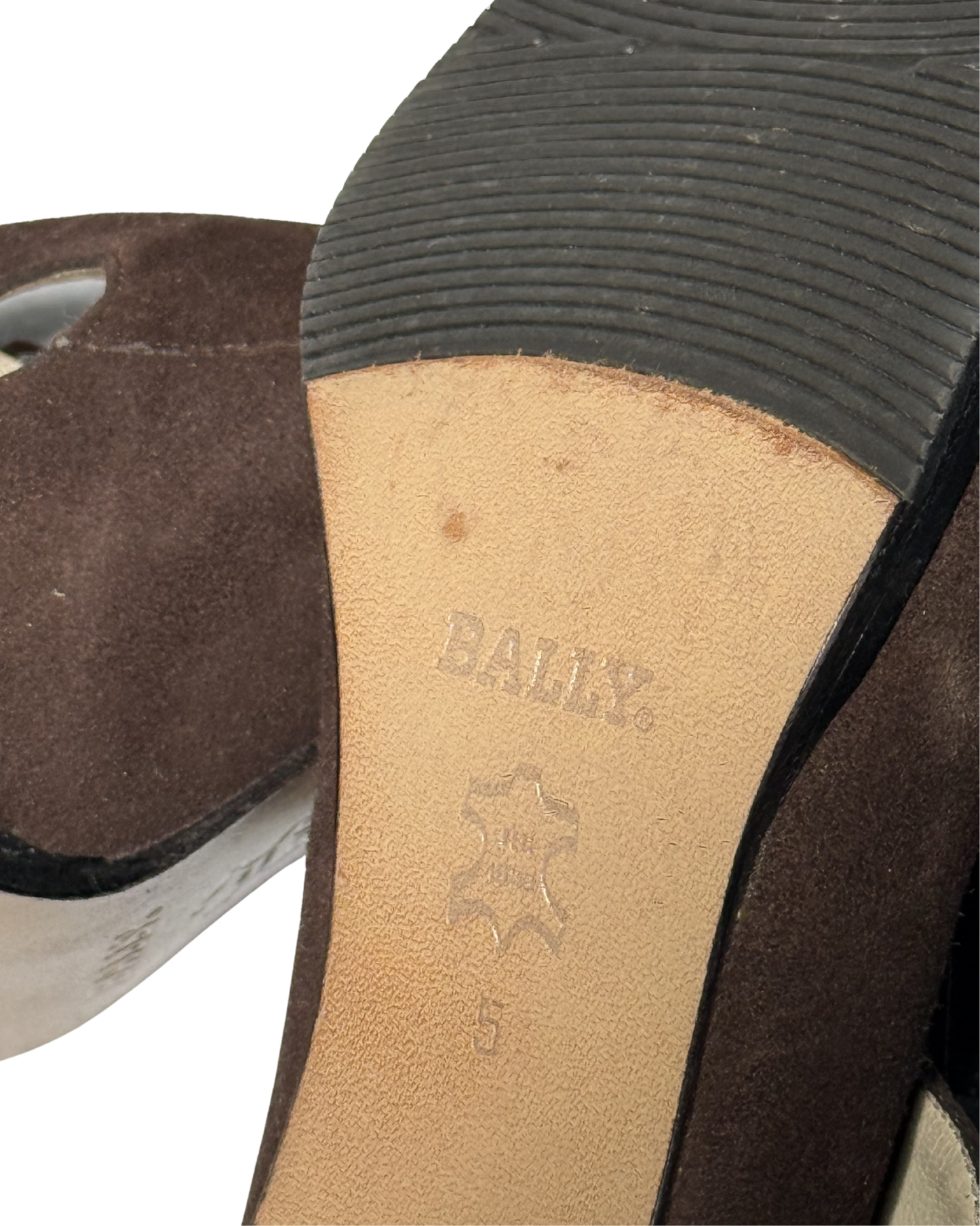 Sole brand, size and leather detail