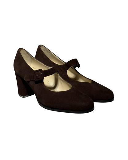 Side profile of Bally suede pump