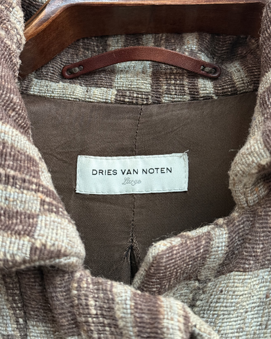 Brand Dries van Noten detail