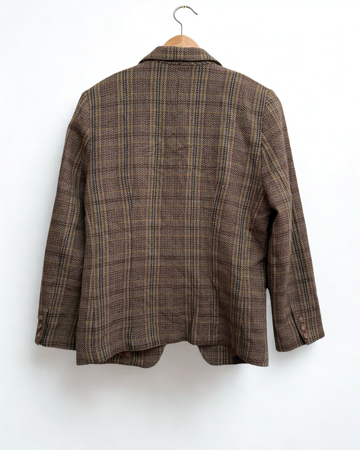 Back view of Pellini vintage wool blazer showing tailored silhouette