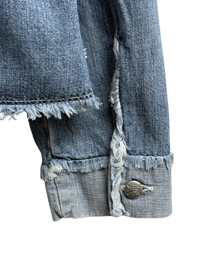 Back Sleeve fringe and stitching detail