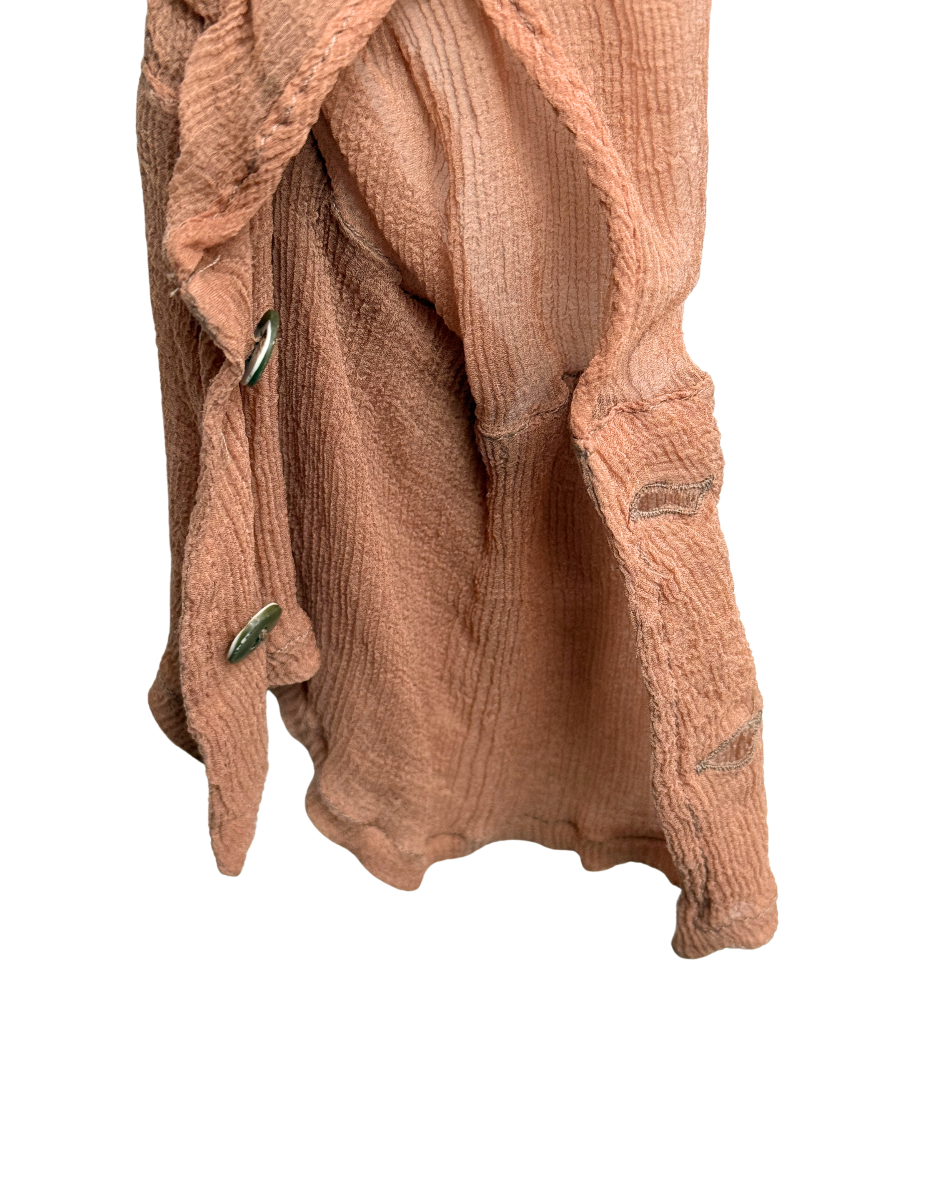 Silk crepon sleeve and cuff detail