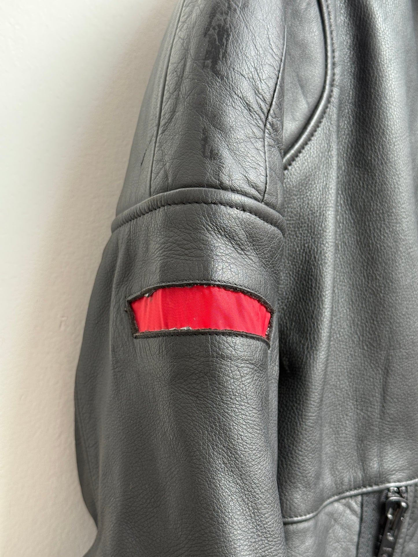 Dainese Vintage Padded Leather Motorcycle Jacket in Black Mens IT 52